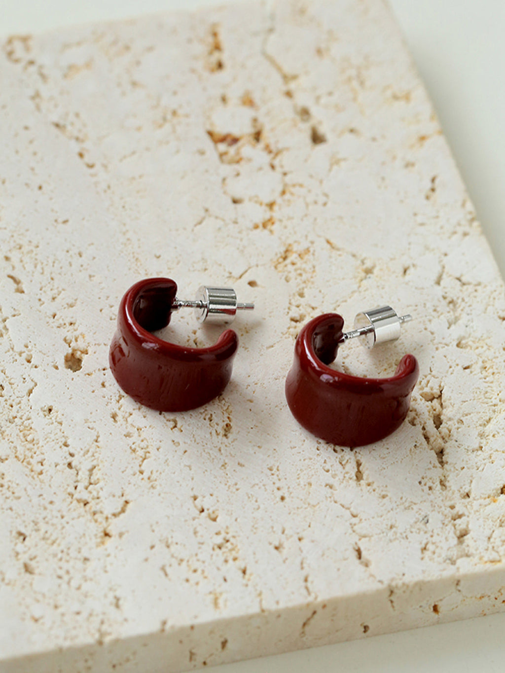 Textured Enamel C-Shape Earrings — Svelte Chic