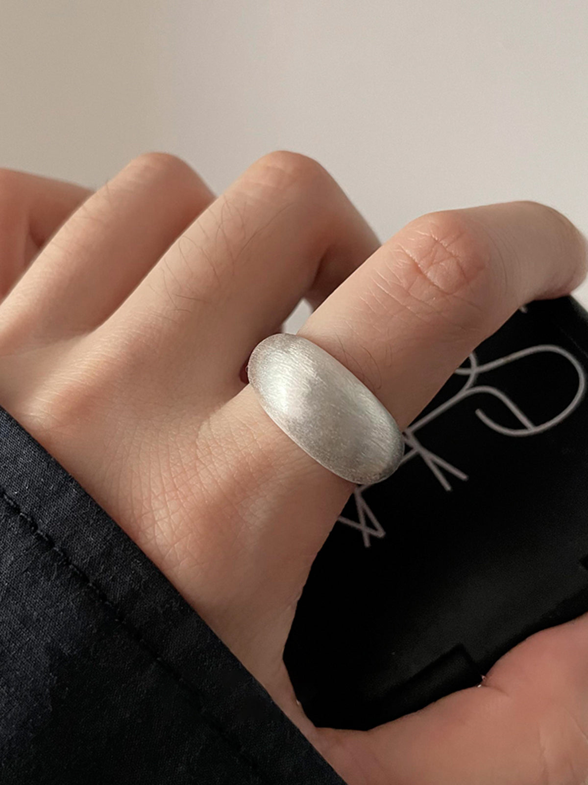 Minimalist Oval Brushed Ring — Svelte Chic