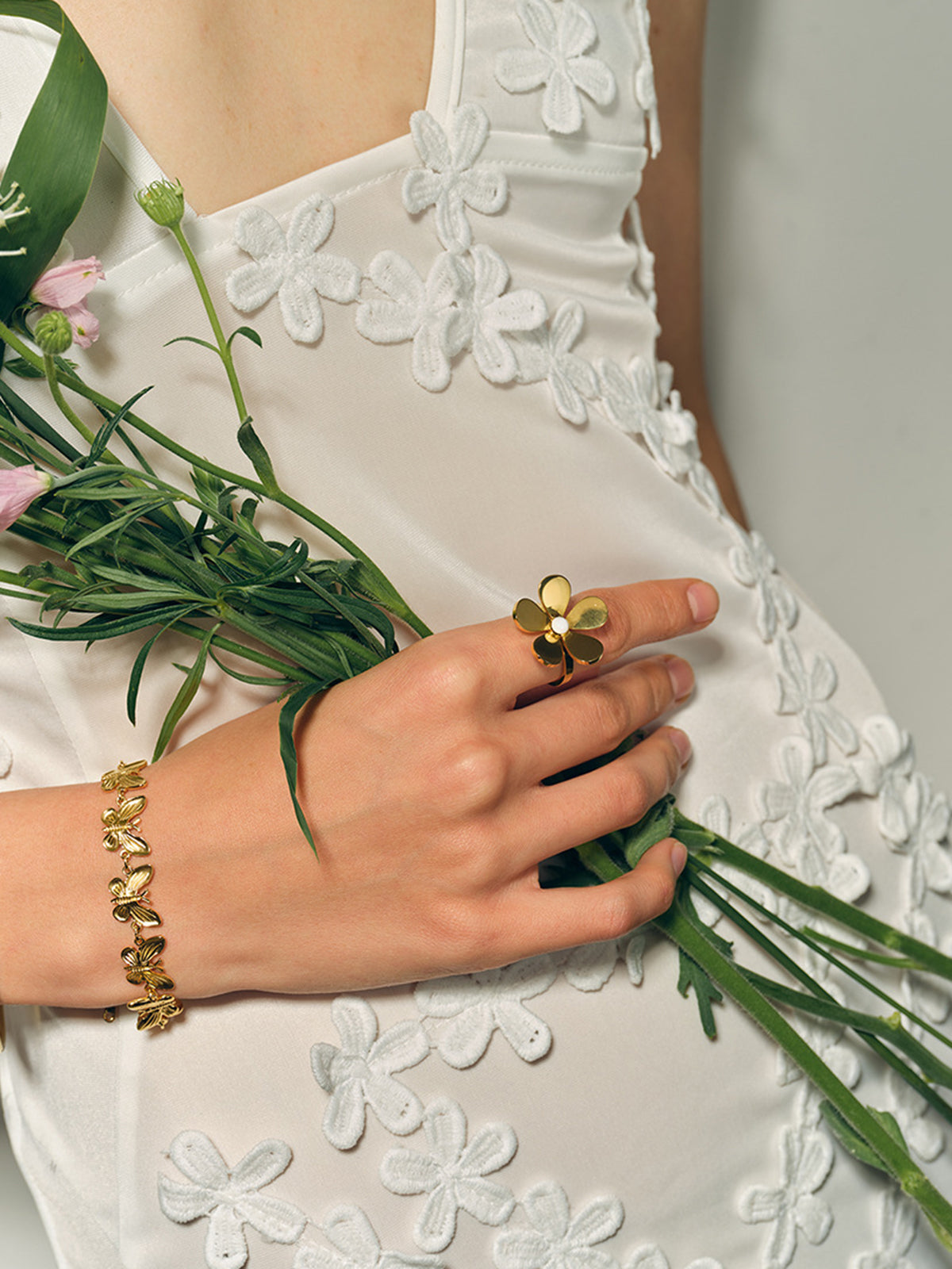 Enamel Daisy Ring — Svelte Chic