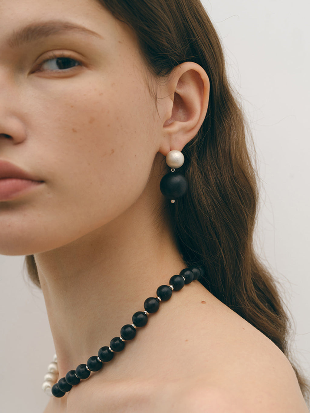 Two-Tone Sandalwood Earrings — Svelte Chic