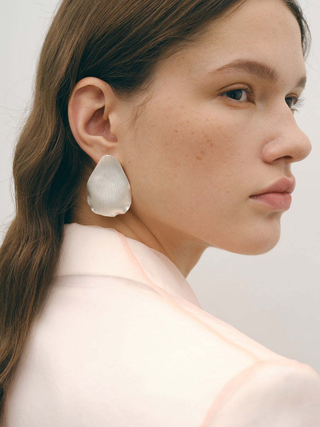 Petal Bloom Earrings in Silver — Svelte Chic