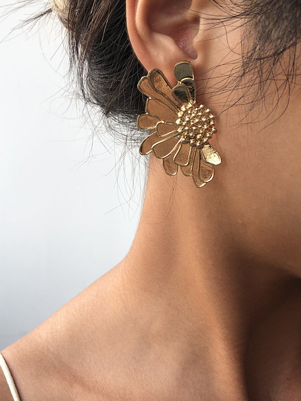 Retro Flower Earrings — Svelte Chic