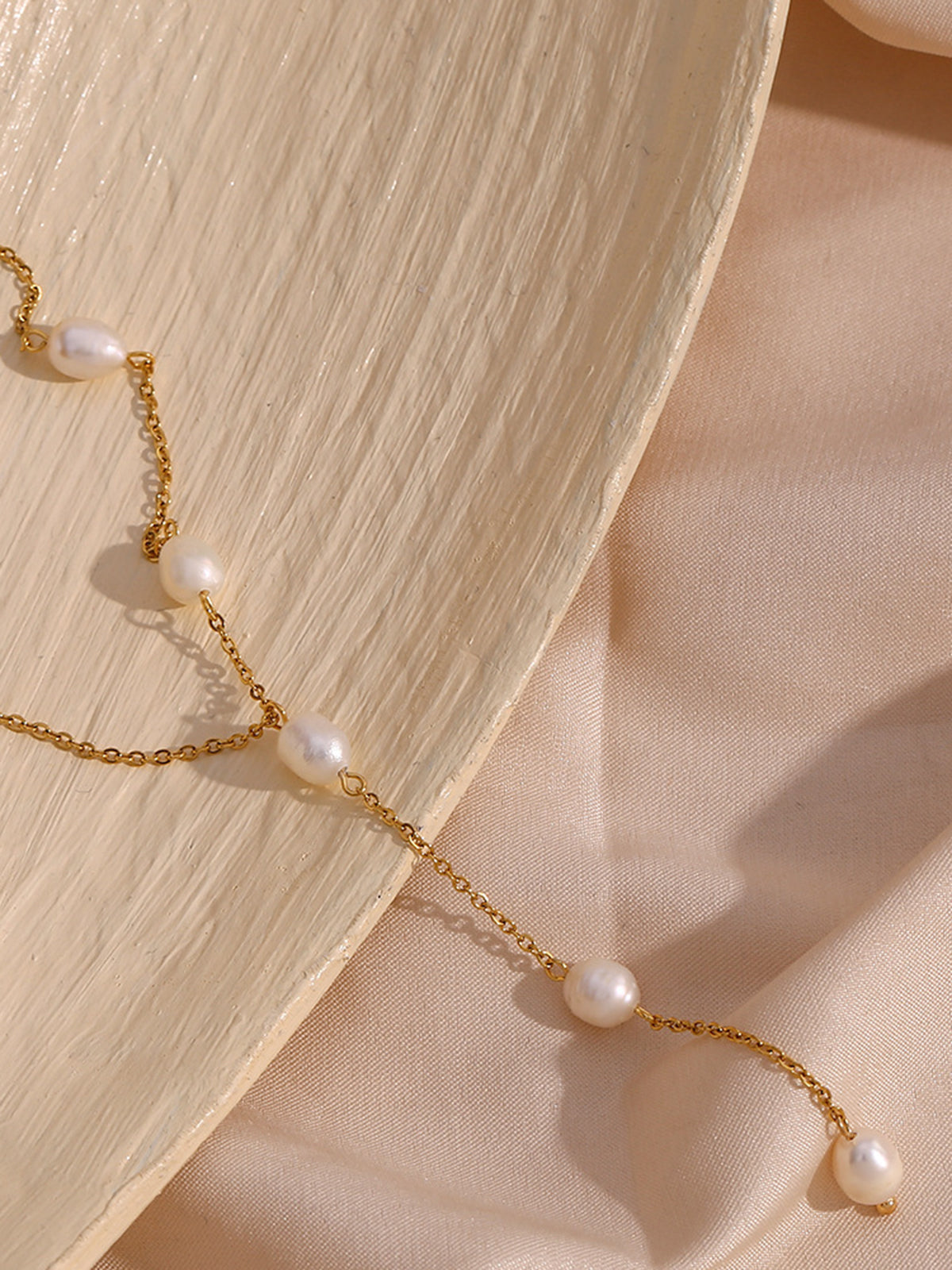 Y-Shape Pearl Necklace — Svelte Chic