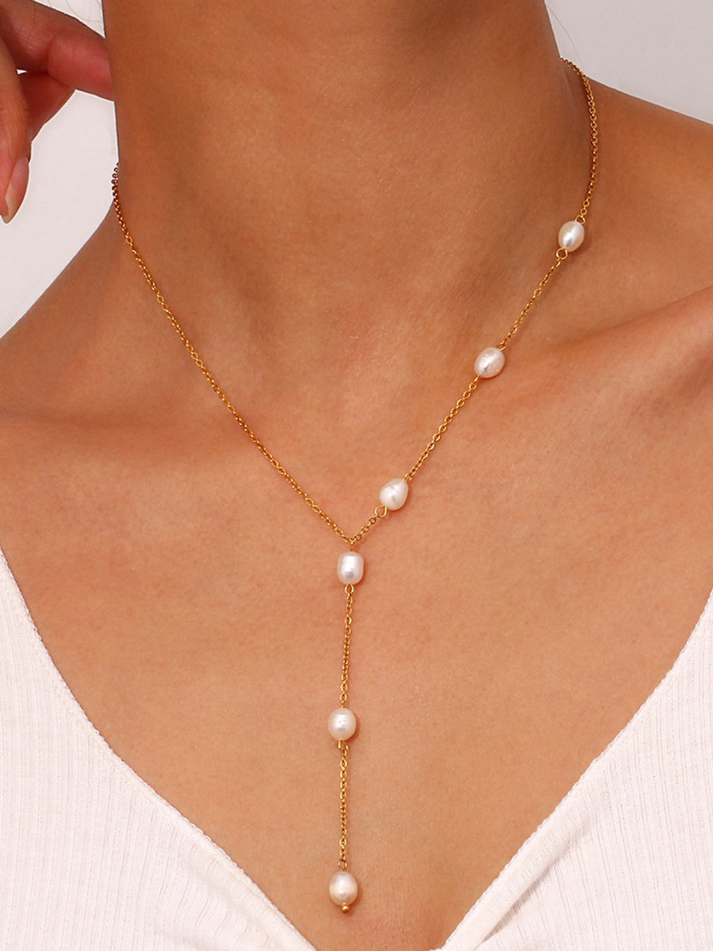 Y-Shape Pearl Necklace in Gold — Svelte Chic