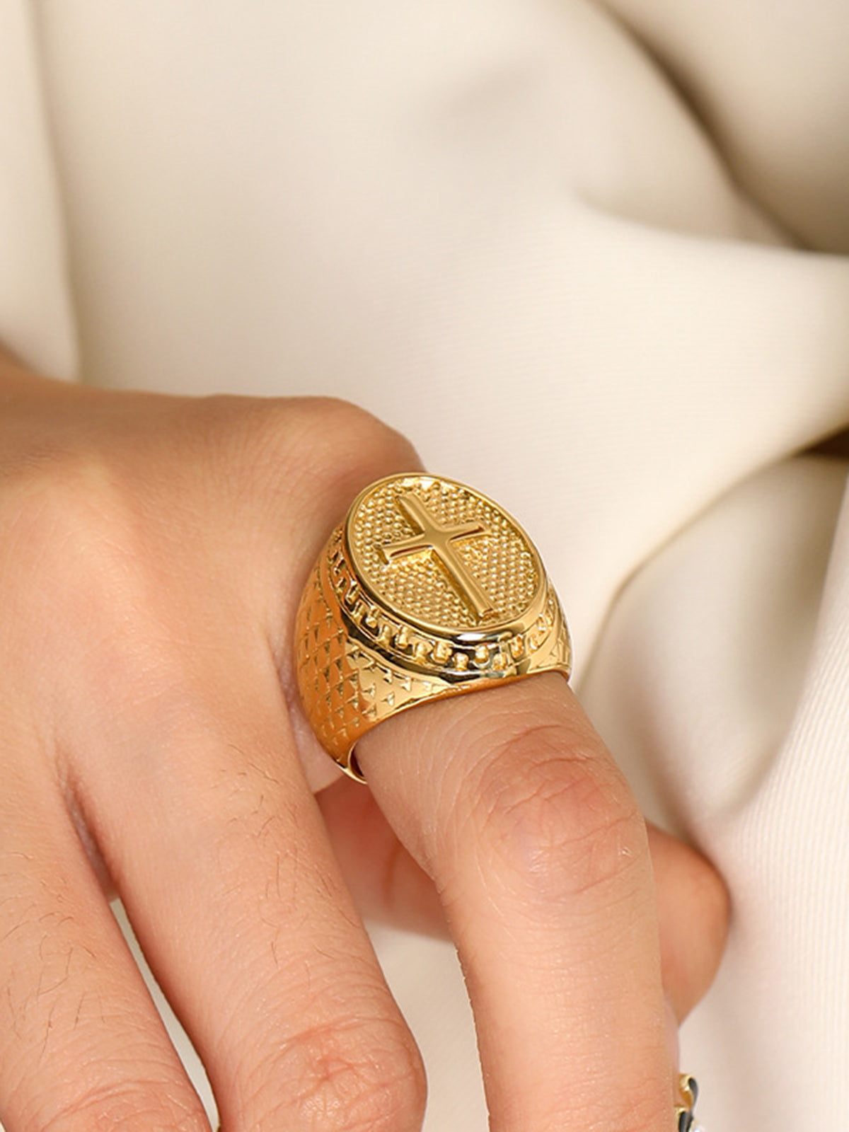 Retro Textured Cross Ring — Svelte Chic