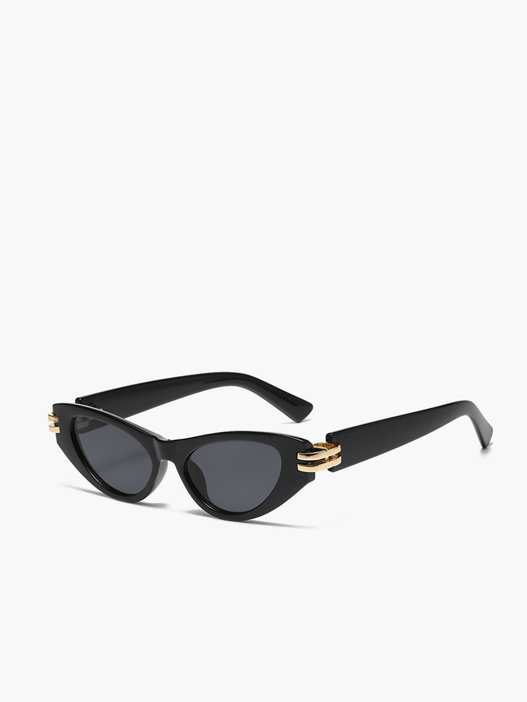 Cat Eye Sunglasses in Black in Black — Svelte Chic