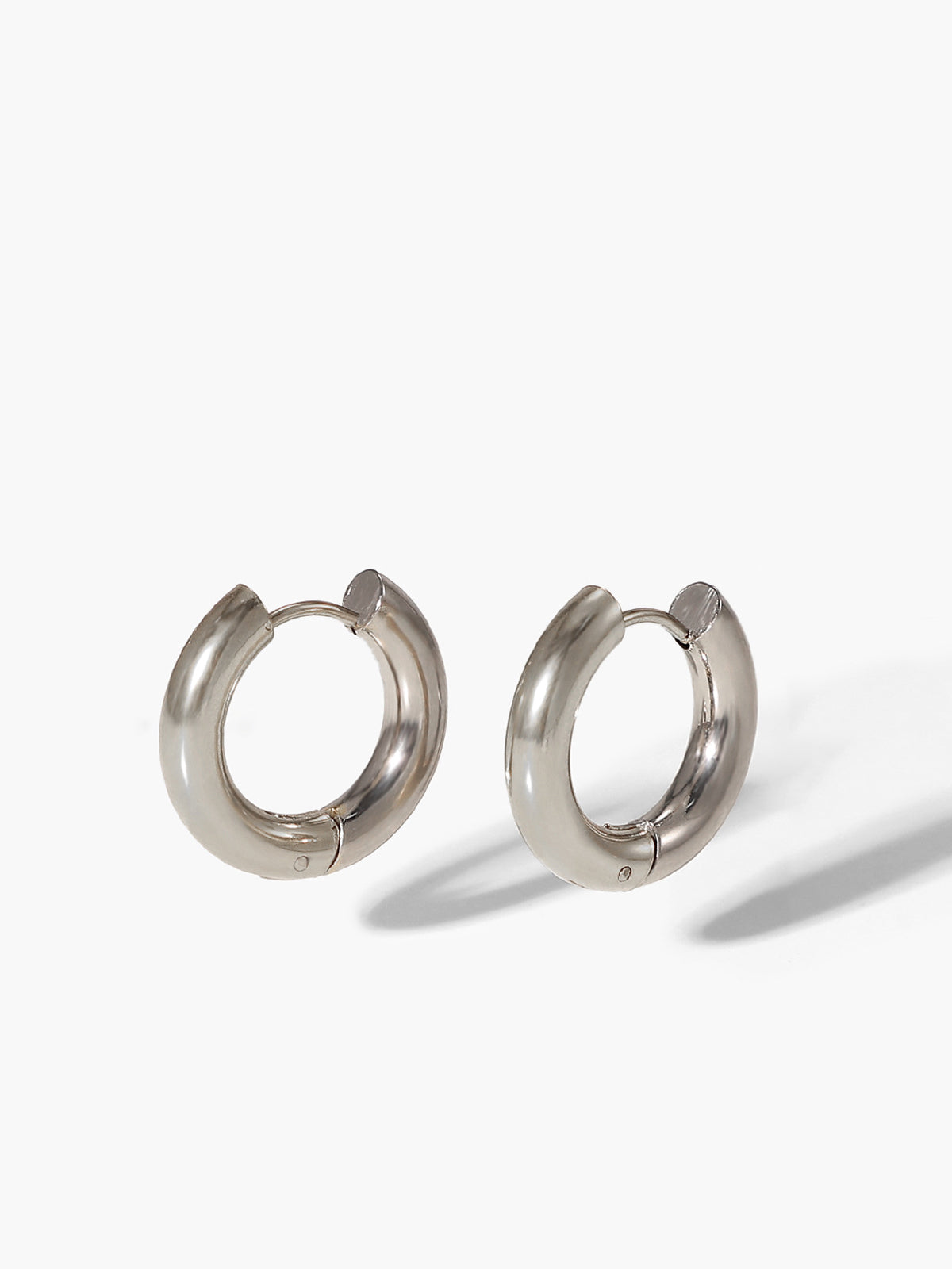 Two-Tone Spliced Hoop Earrings — Svelte Chic