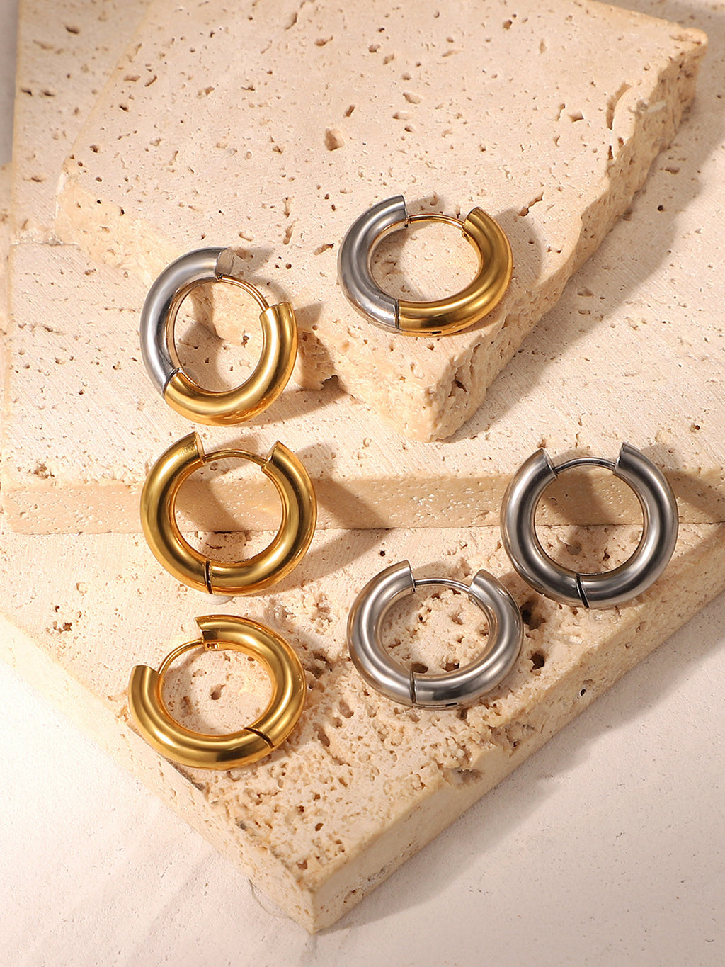Two-Tone Spliced Hoop Earrings in Gold — Svelte Chic