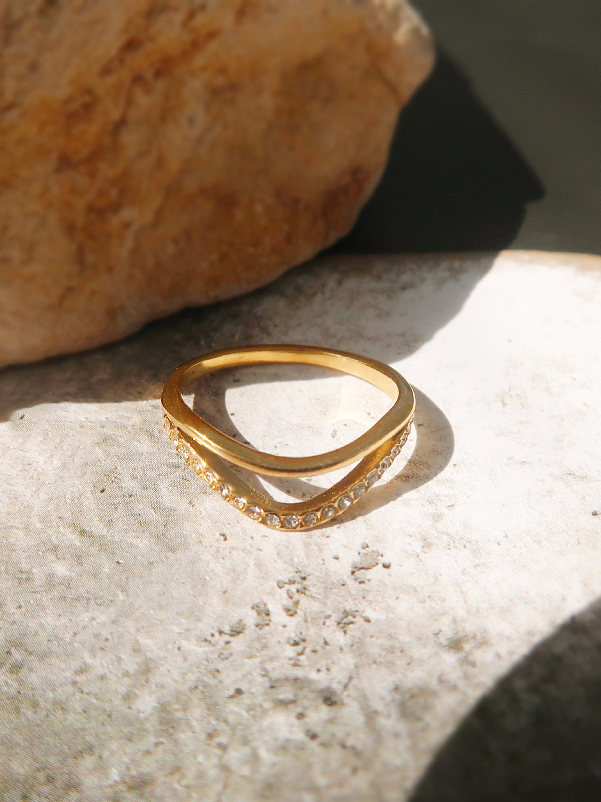Diamanté Wave Ring — Svelte Chic