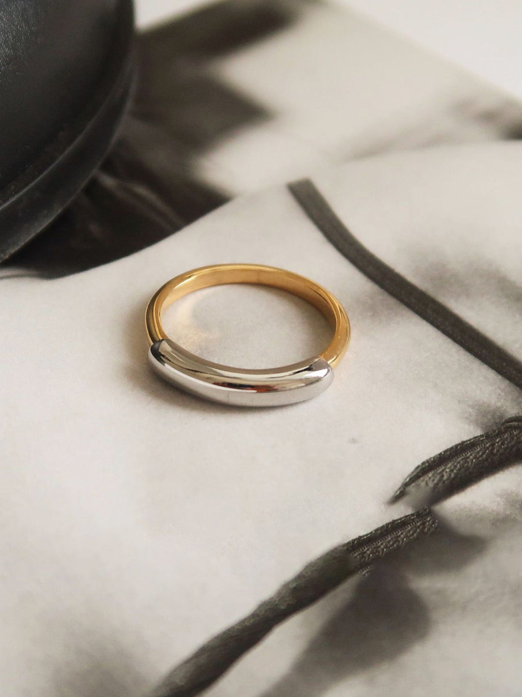 Two-Tone Glossy Hoop Ring — Svelte Chic