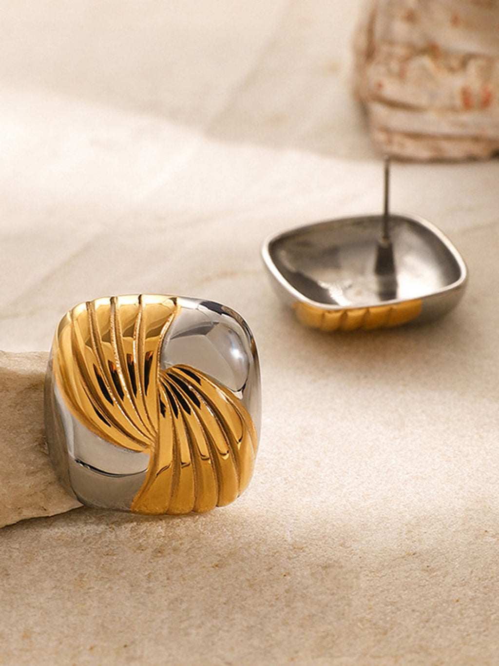 Two-Tone Ripple Square Earrings — Svelte Chic