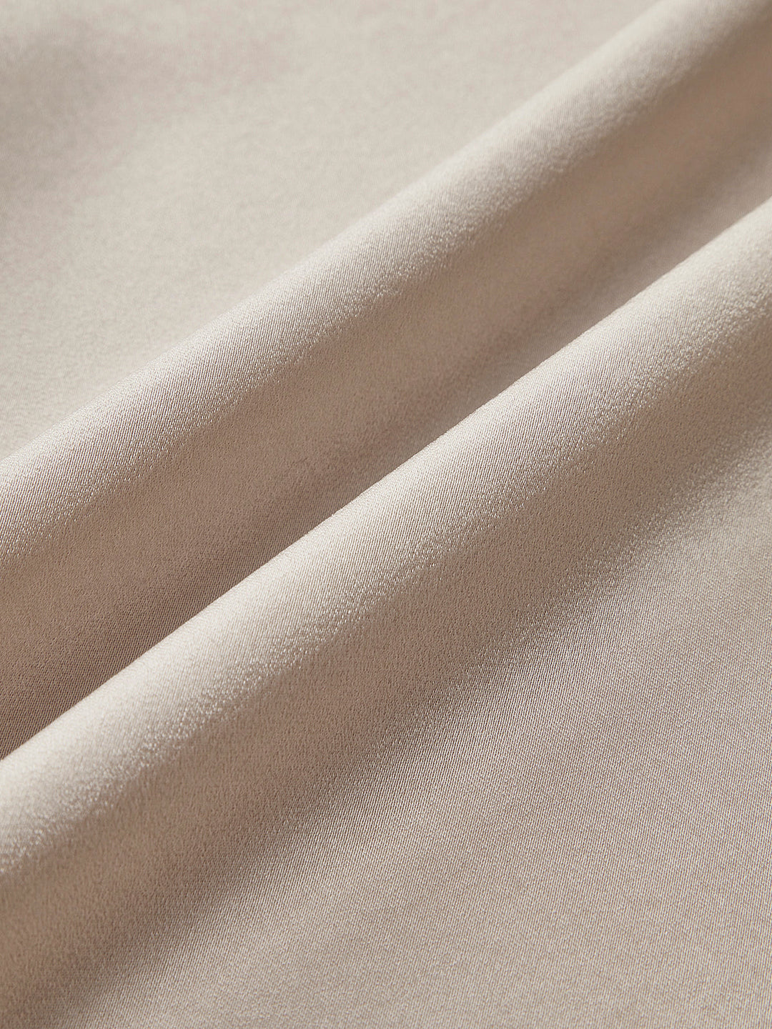 Плисирана драпирана вечерна рокля с един ръкав 