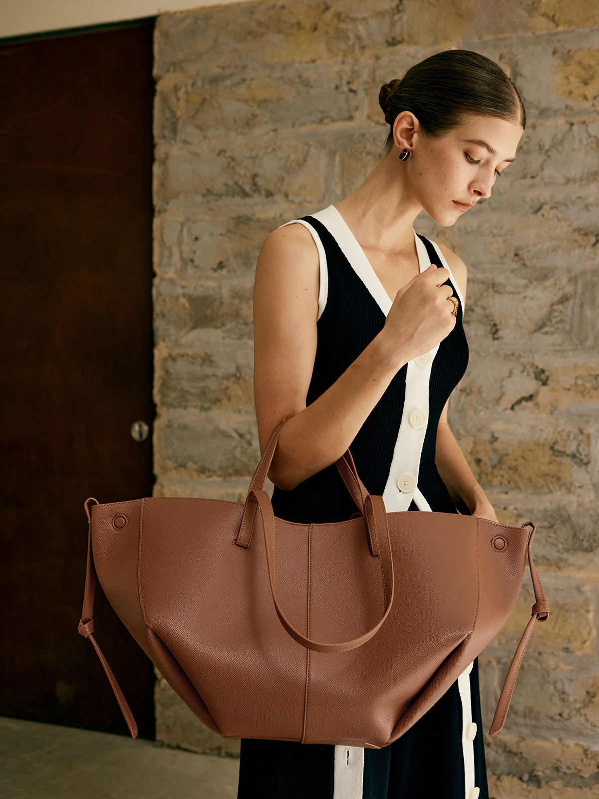 Retro Large Dumpling Bag — Svelte Chic