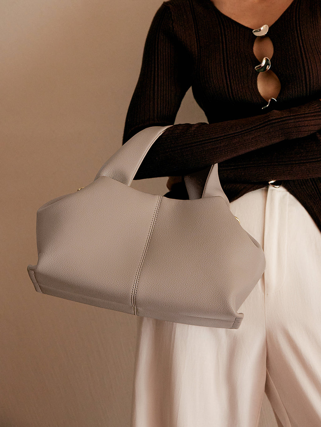 Plain Dumpling Bag — Svelte Chic