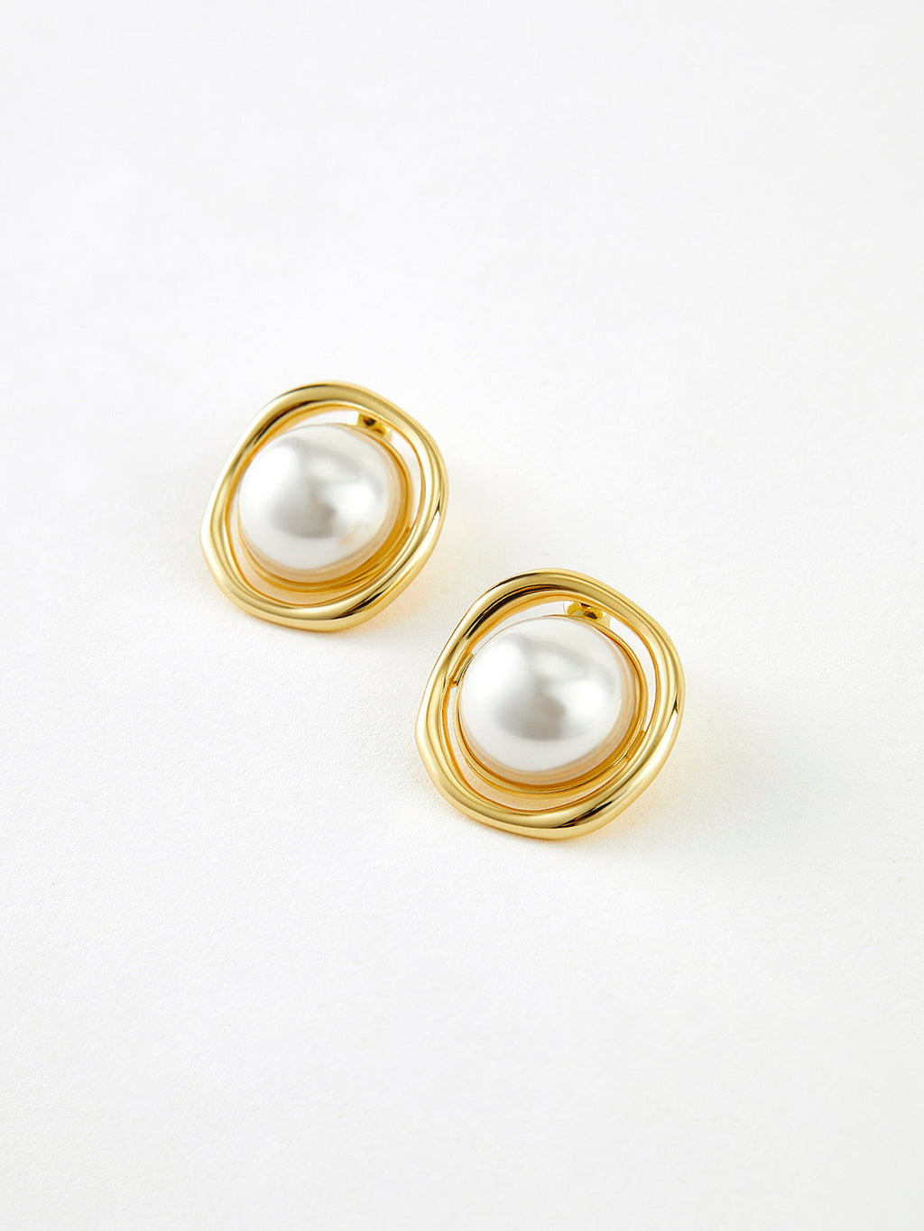 Gold Edge Pearl Stud Earrings — Svelte Chic