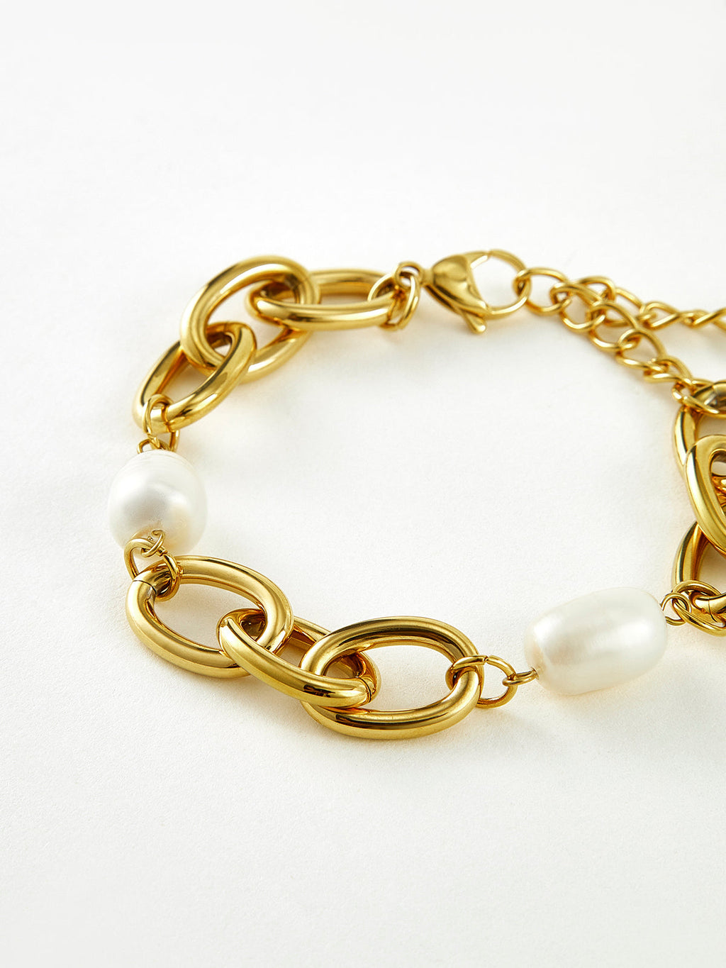 Oval Pearl Chain Bracelet — Svelte Chic