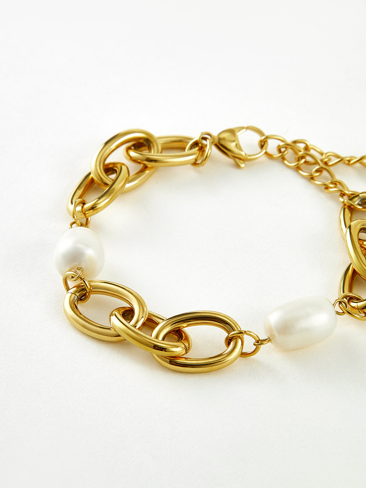 Oval Pearl Chain Bracelet — Svelte Chic