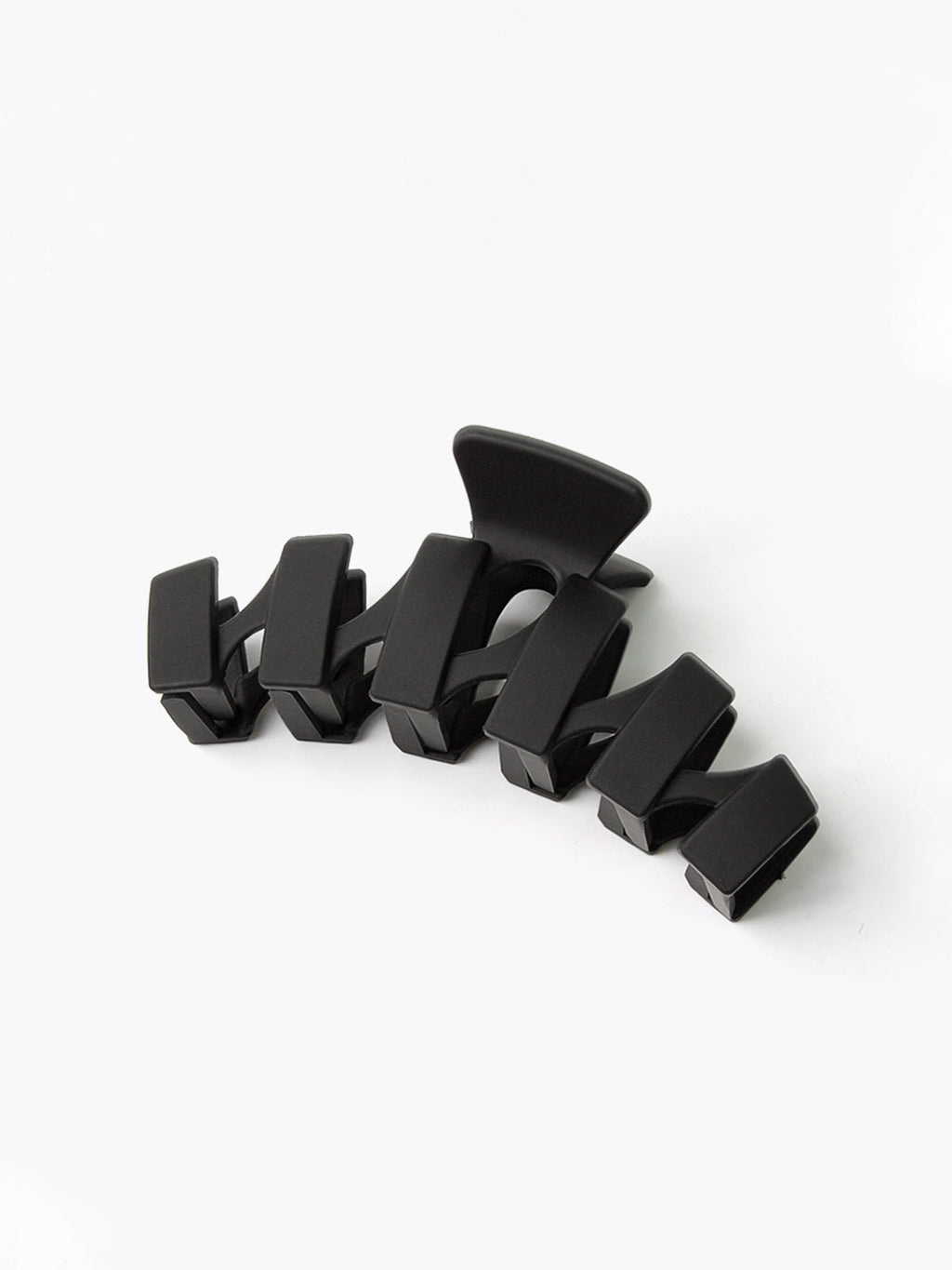 Plain Retro Hair Claw in Black — Svelte Chic