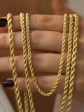 Minimalist Twisted Necklace in Gold — Svelte Chic