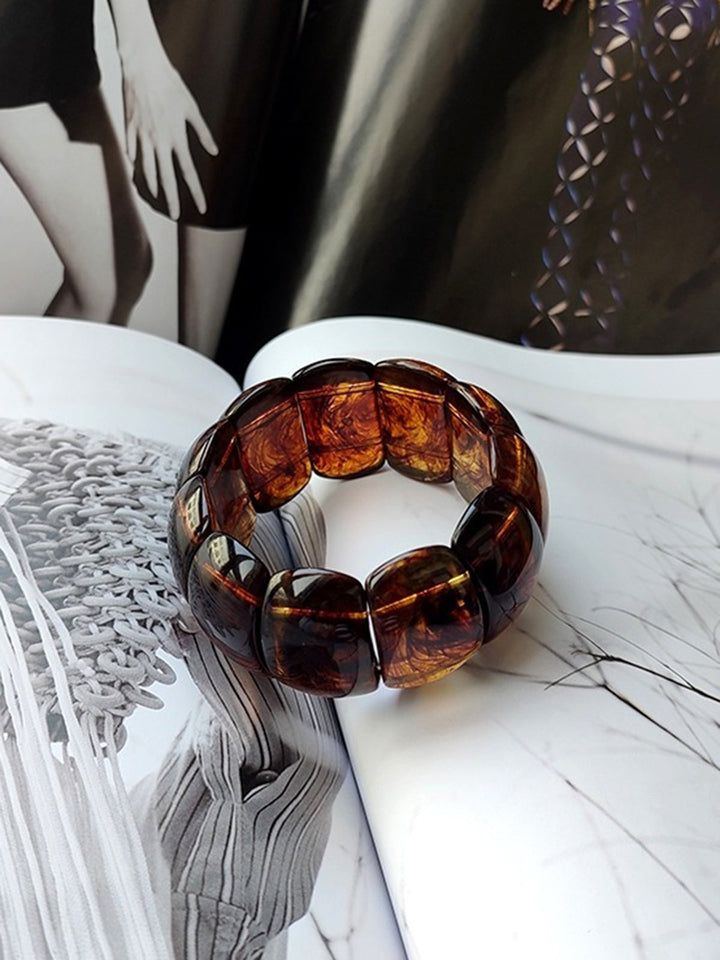 Акрилна гривна с мраморна кристална текстура 