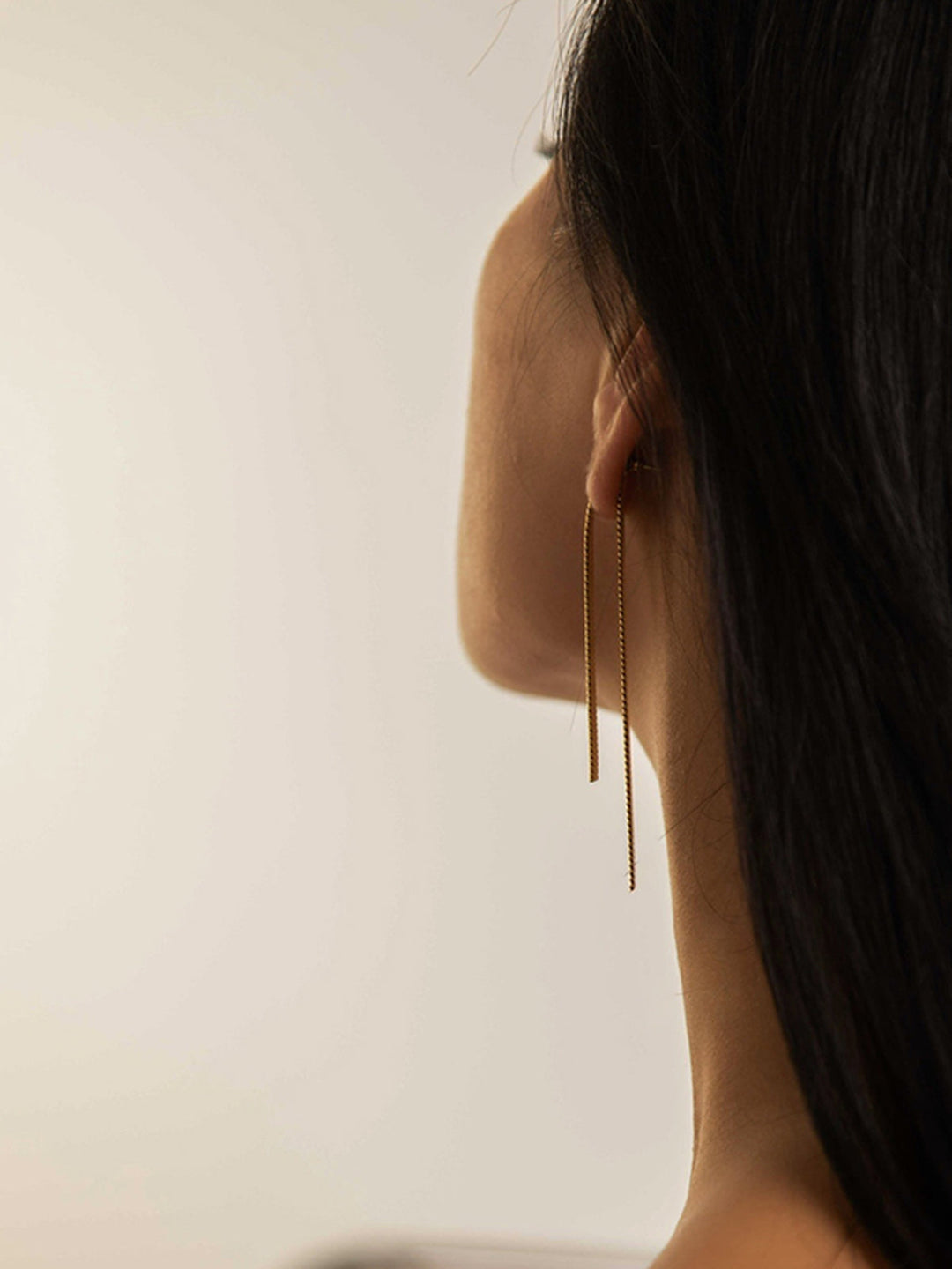 Златни обеци с пискюли тип „змийска верижка“ 