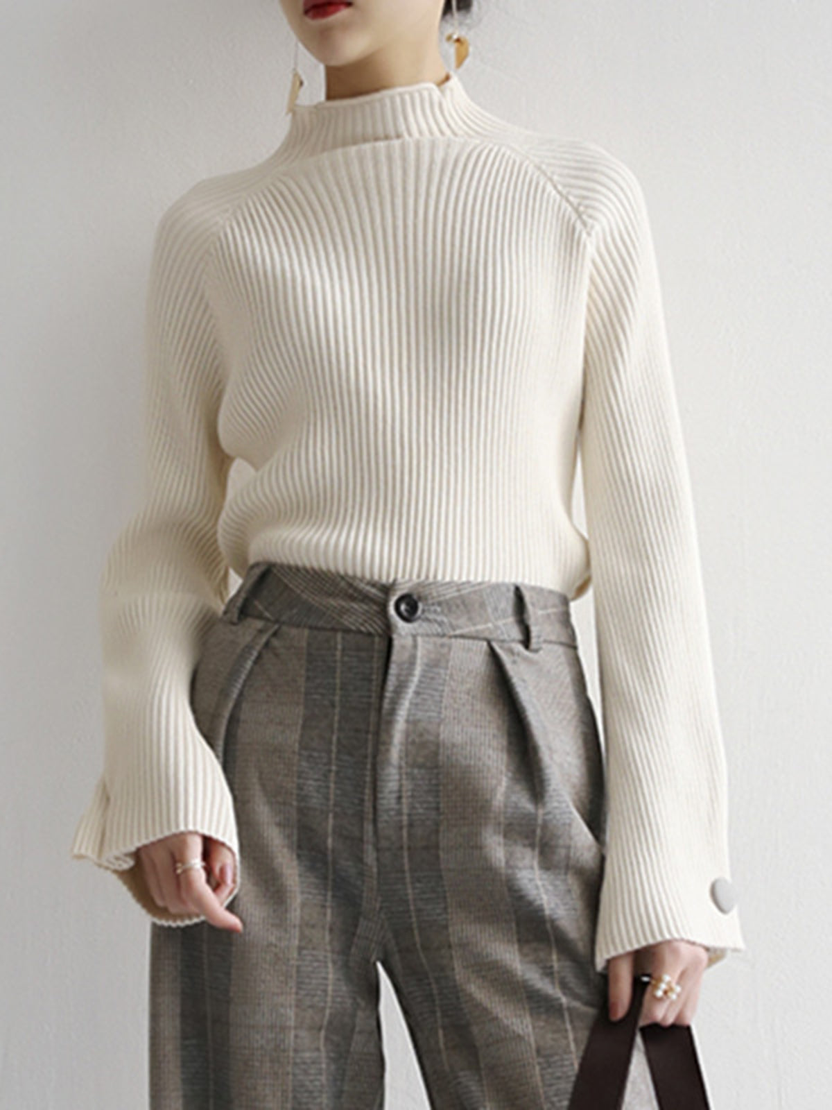Minimalist Ribbed Turtleneck Sweater — Svelte Chic