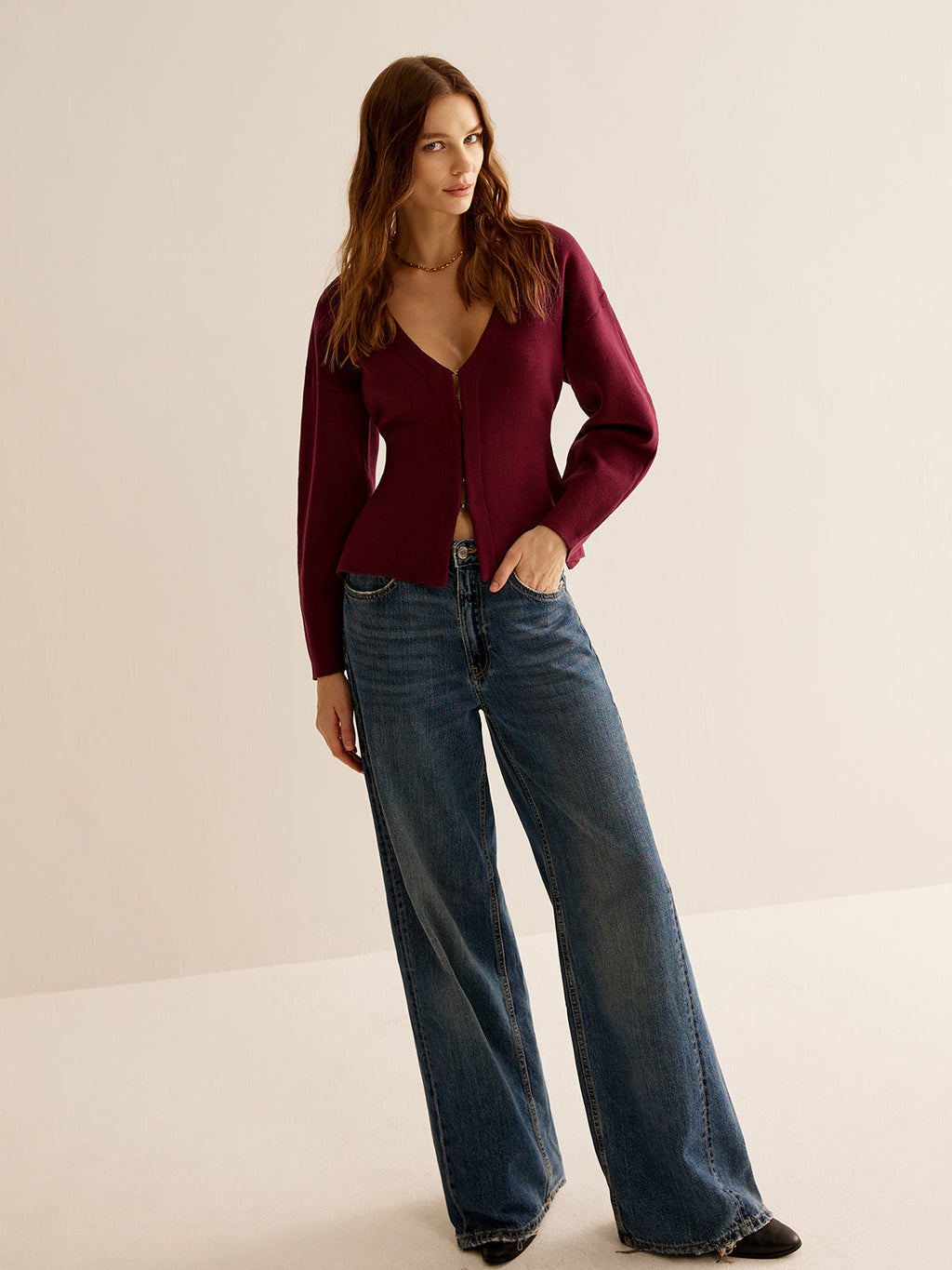 V-Neck Slim Fitted Cardigan — Svelte Chic