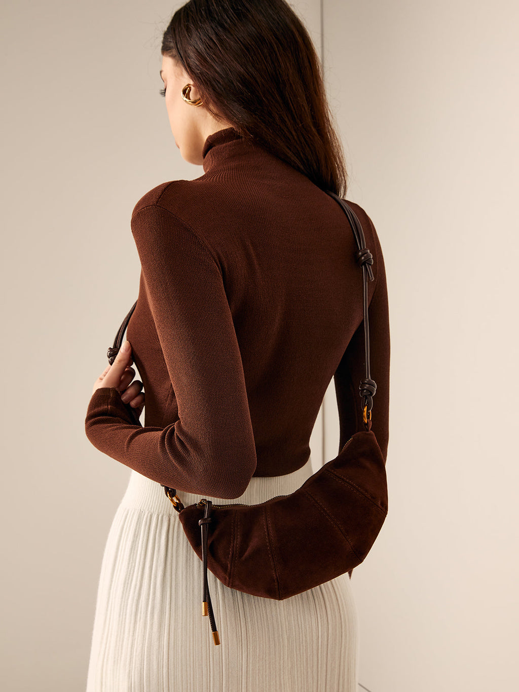 Minimalist Croissant Crossbody Bag — Svelte Chic
