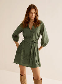 Памучна бохемска рокля с бродиран колан 