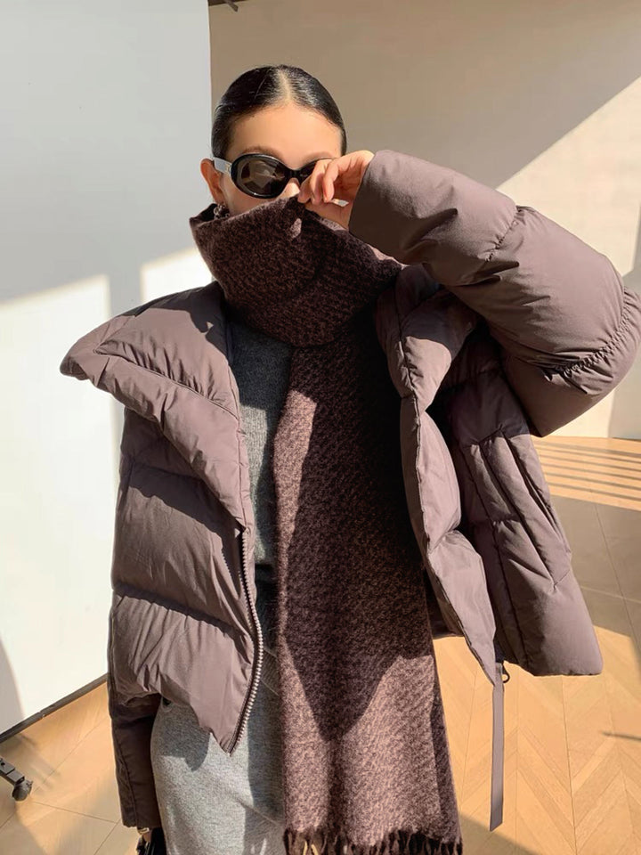 Универсален шал с пискюли 