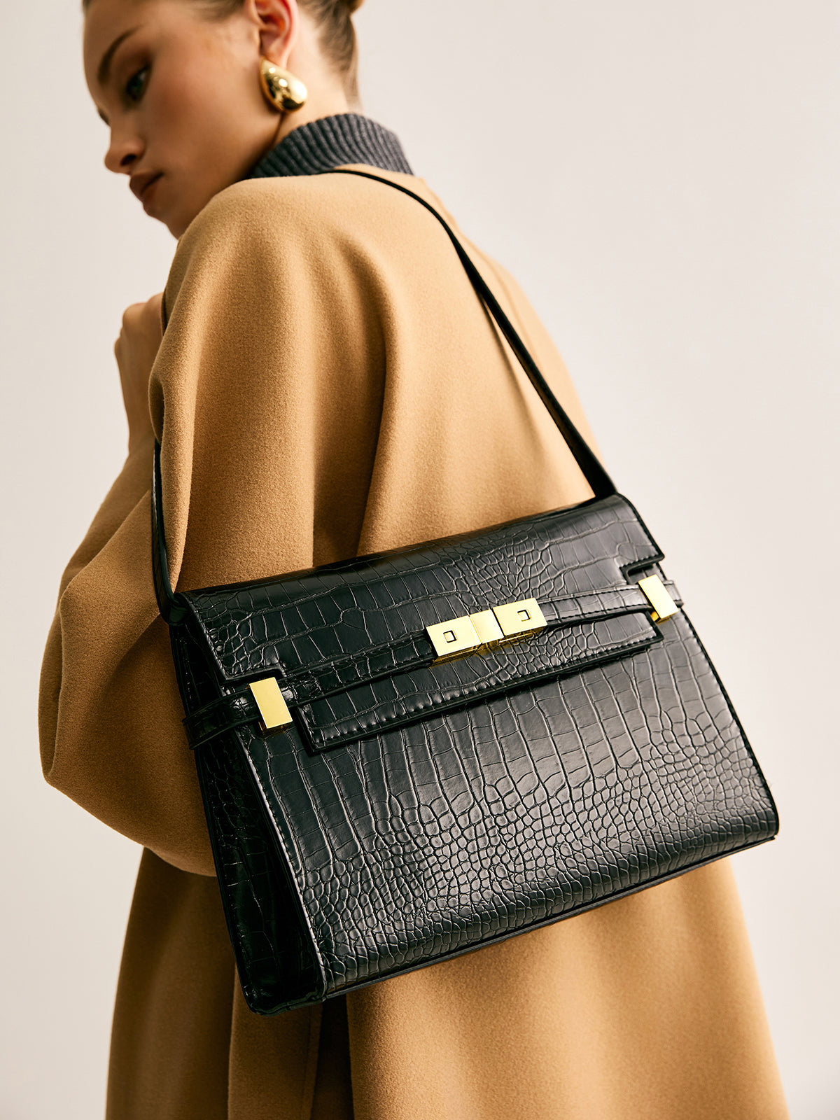 Crocodile Embossed Shoulder Bag in Black — Svelte Chic