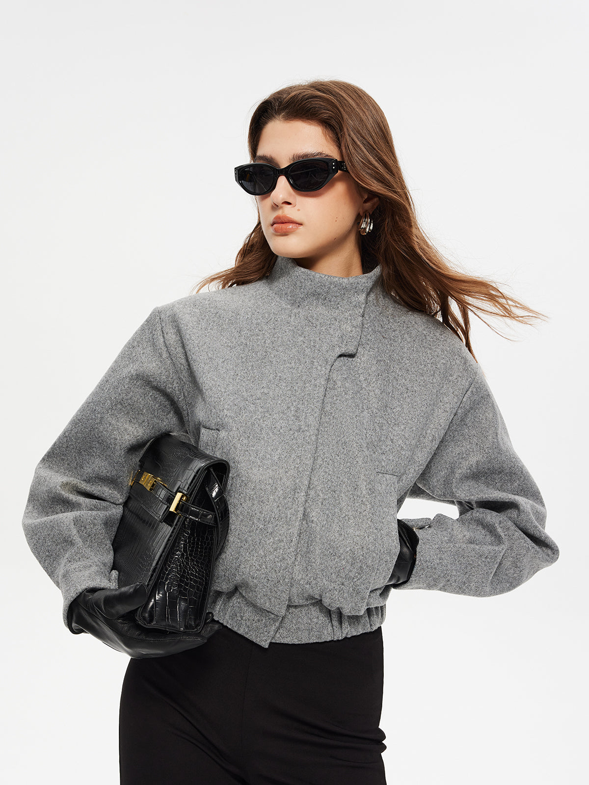 Button Clasp Cropped Blazer — Svelte Chic