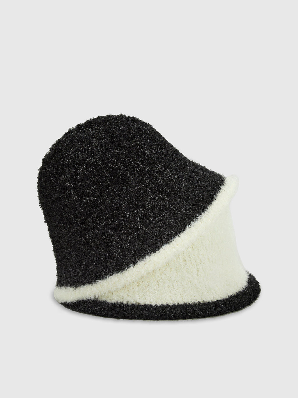 Contrast Trim Plush Bucket Hat — Svelte Chic