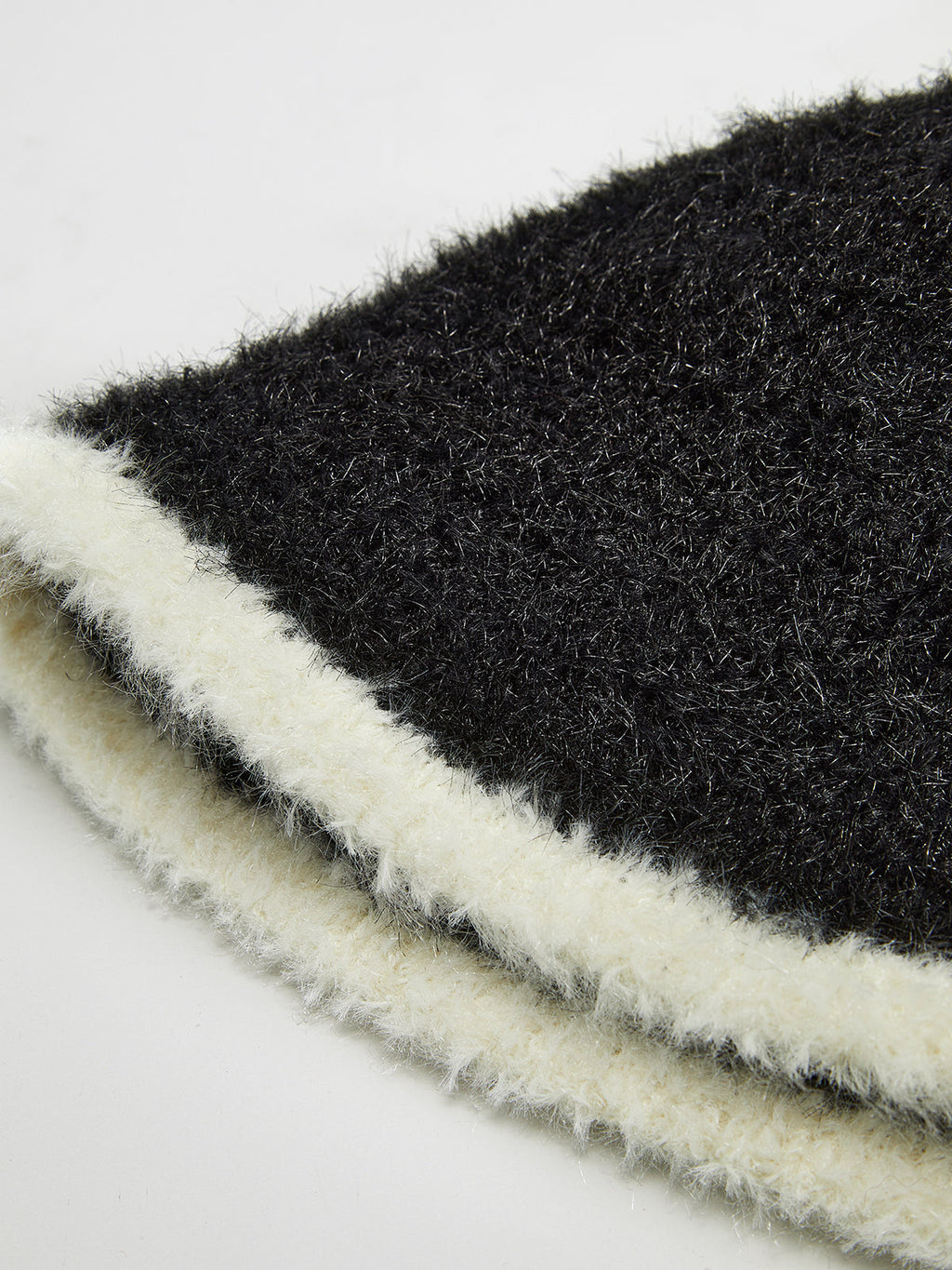 Contrast Trim Plush Bucket Hat — Svelte Chic