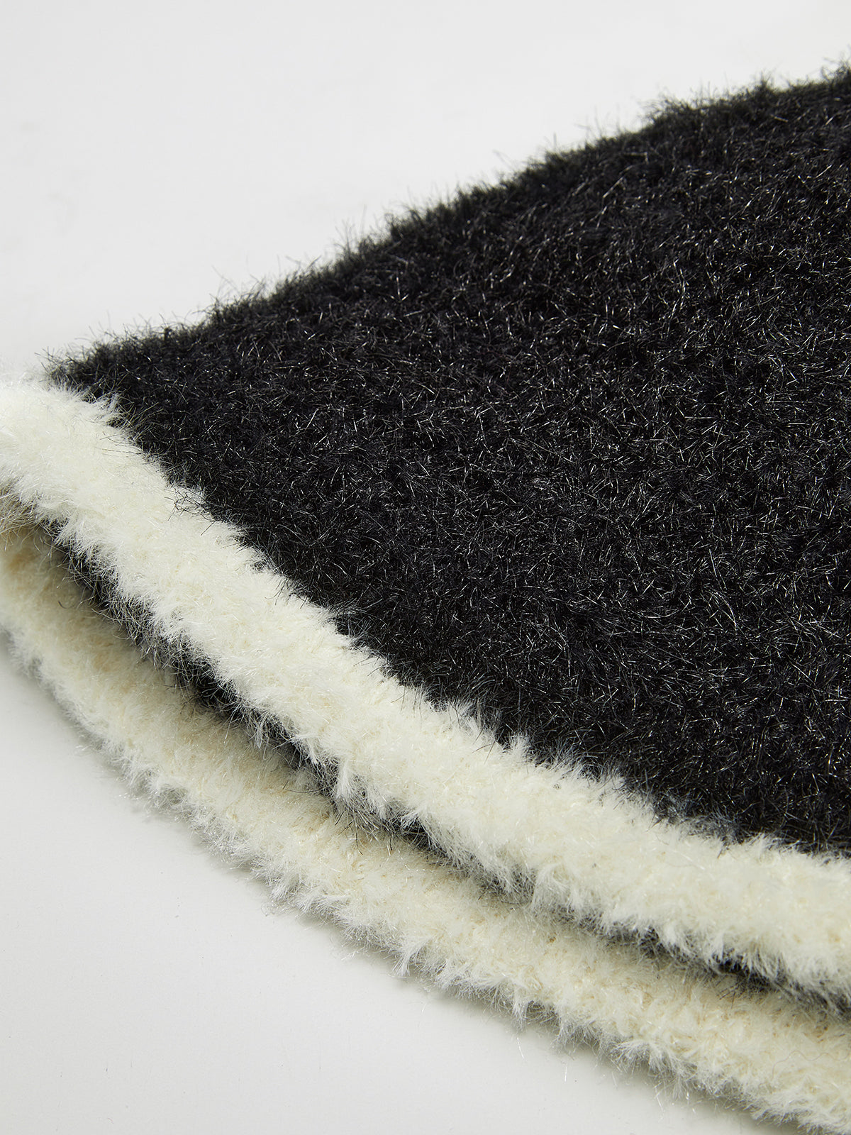 Contrast Trim Plush Bucket Hat — Svelte Chic