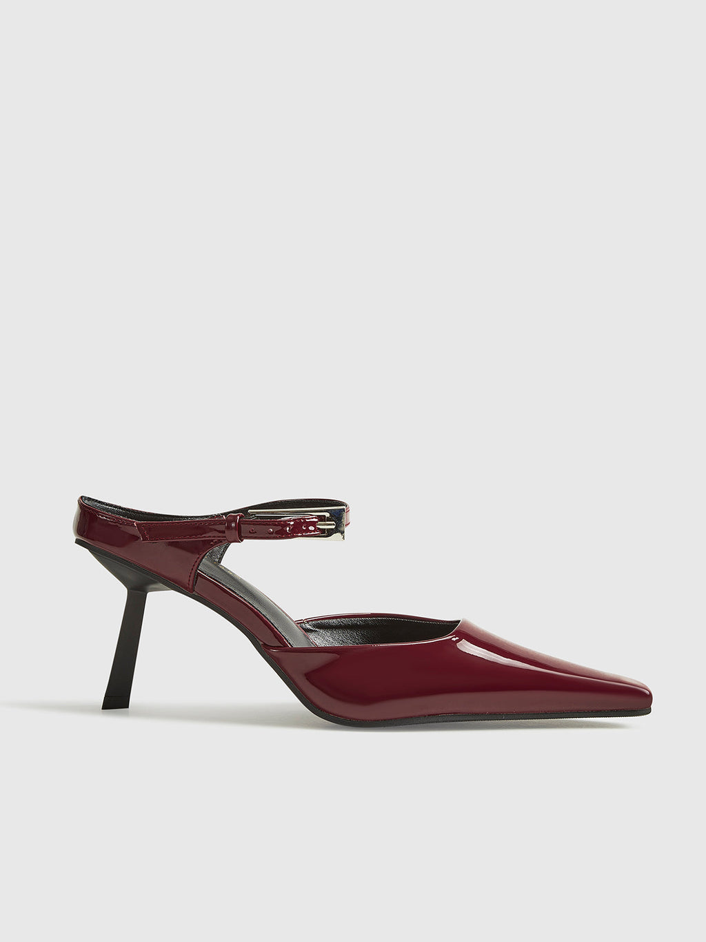 Pointed Toe Slingback Heels — Svelte Chic