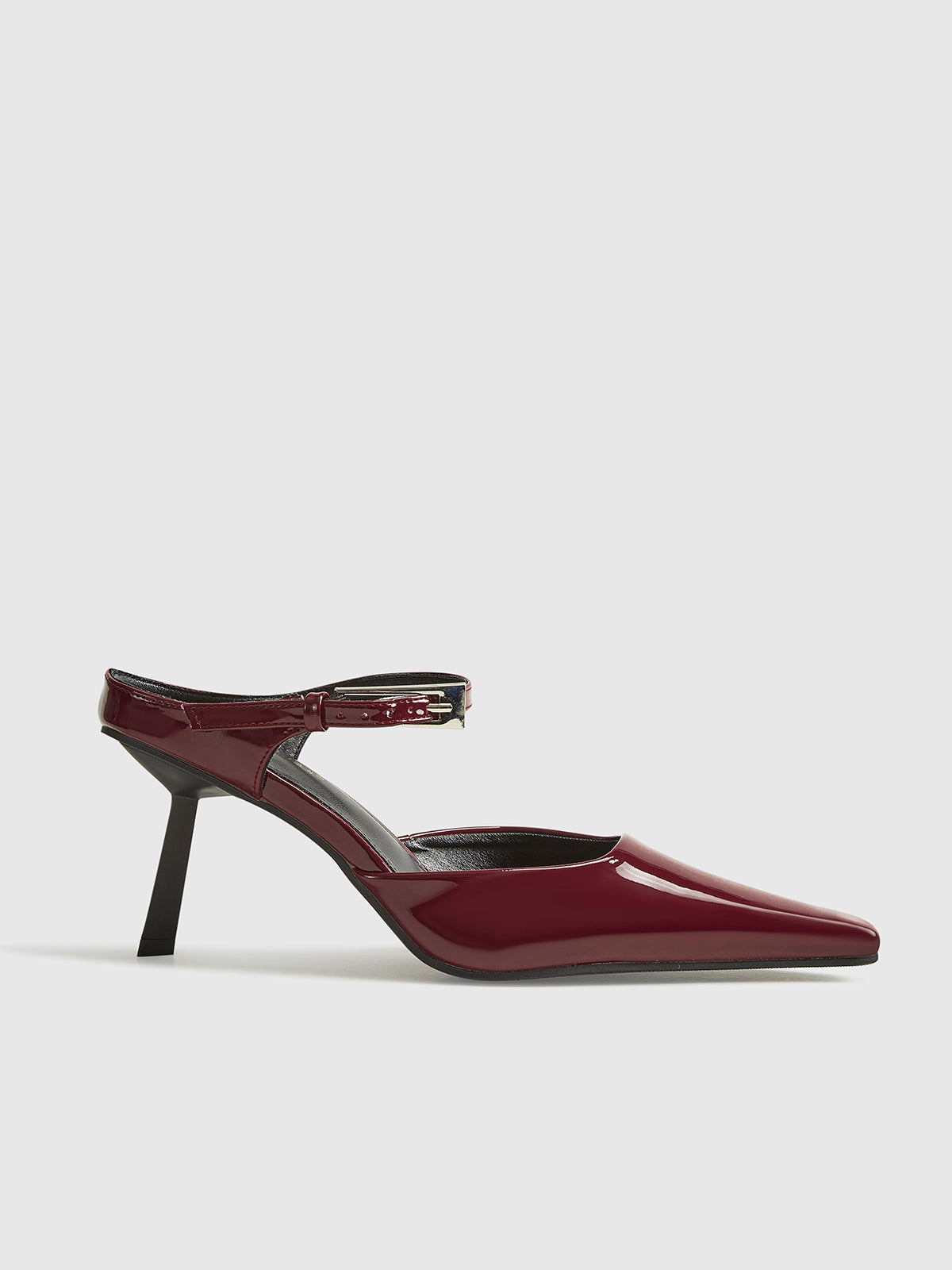 Pointed Toe Slingback Heels — Svelte Chic