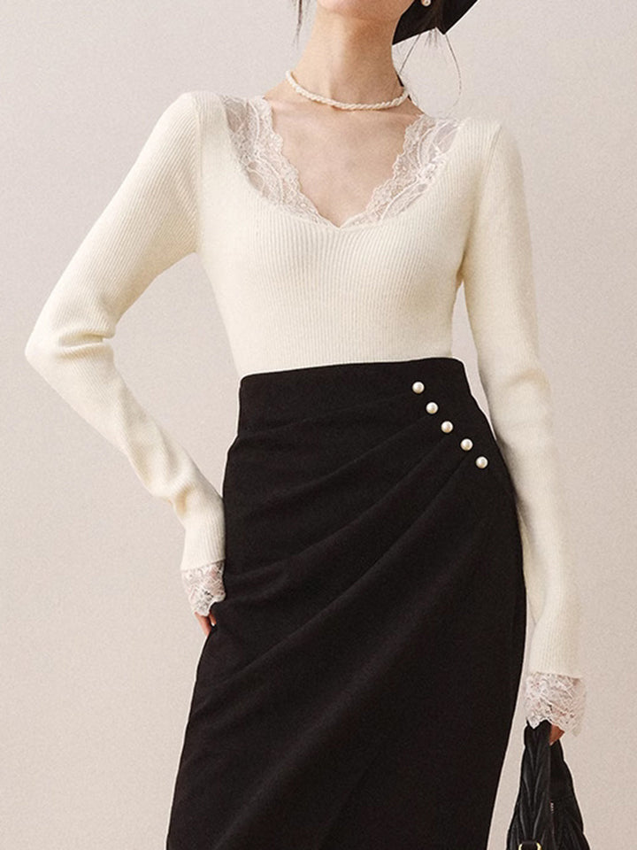 Стилна плетена блуза с дантелени шевове 