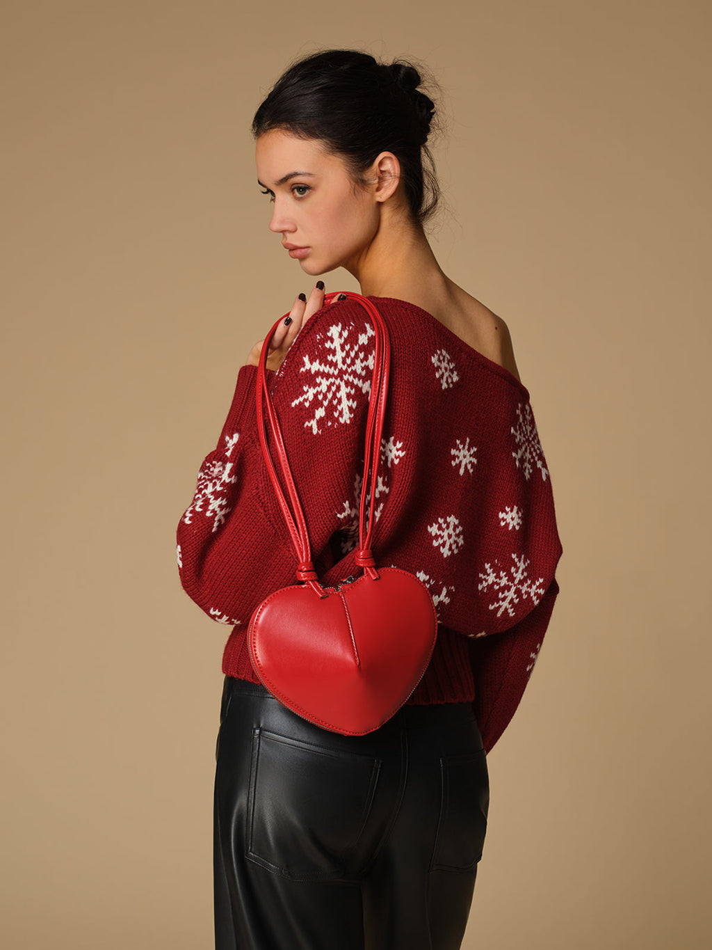 Heart Detail Shoulder Bag — Svelte Chic