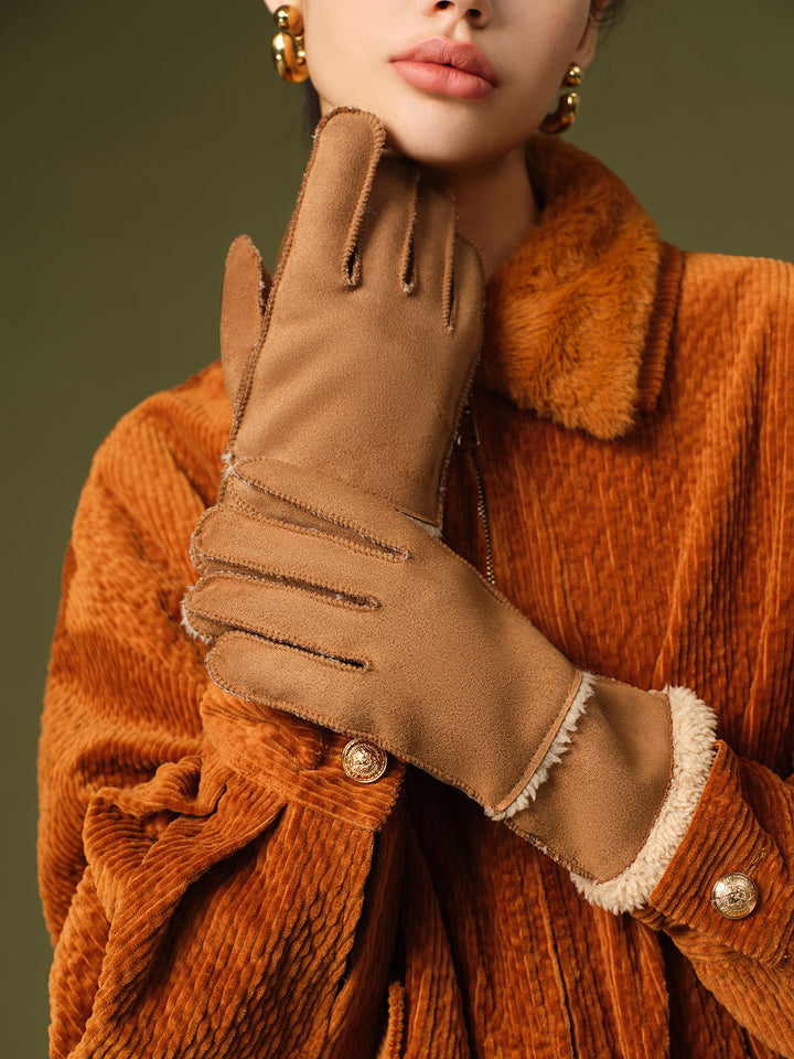 Ръкавици от овча кожа и велур, предназначени за употреба 