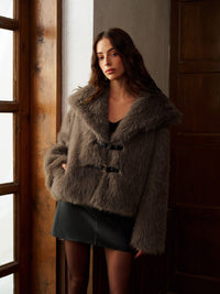 Луксозно зимно палто от изкуствена кожа за максимална топлина и стил