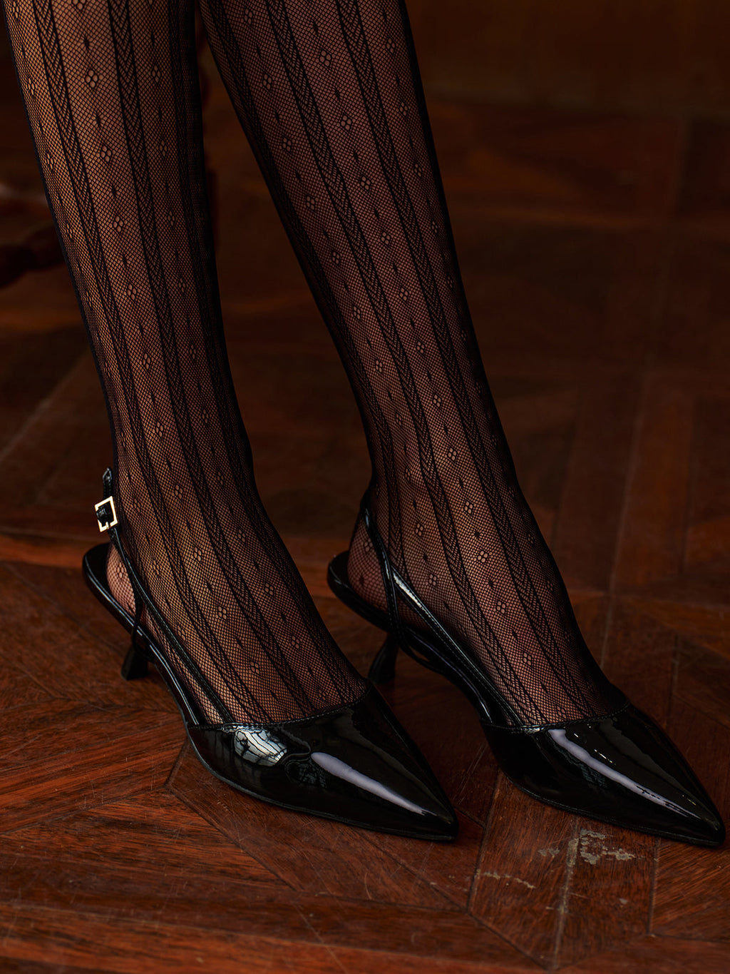 Pointed Toe Slingback Pumps — Svelte Chic