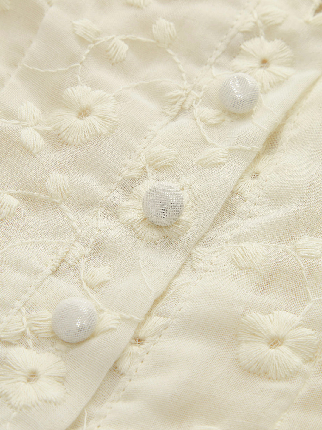 Елегантна блуза пеплум с флорален мотив, тънка дантела и шифонен дизайн