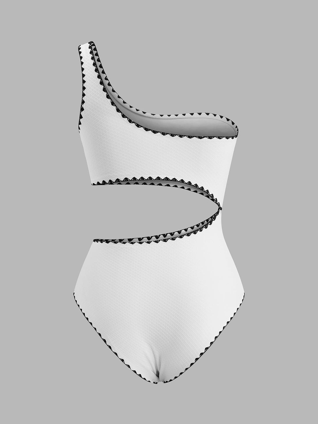 Стилно лятно забавление с шикозния бански с едно рамо и изрязан крачол