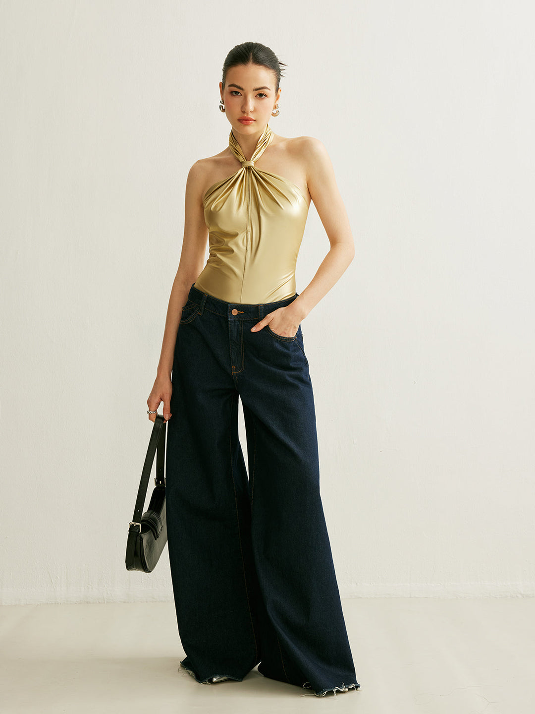 Şık PU Çapraz Askılı Halter Üst ile Şıklığı Yükseltin