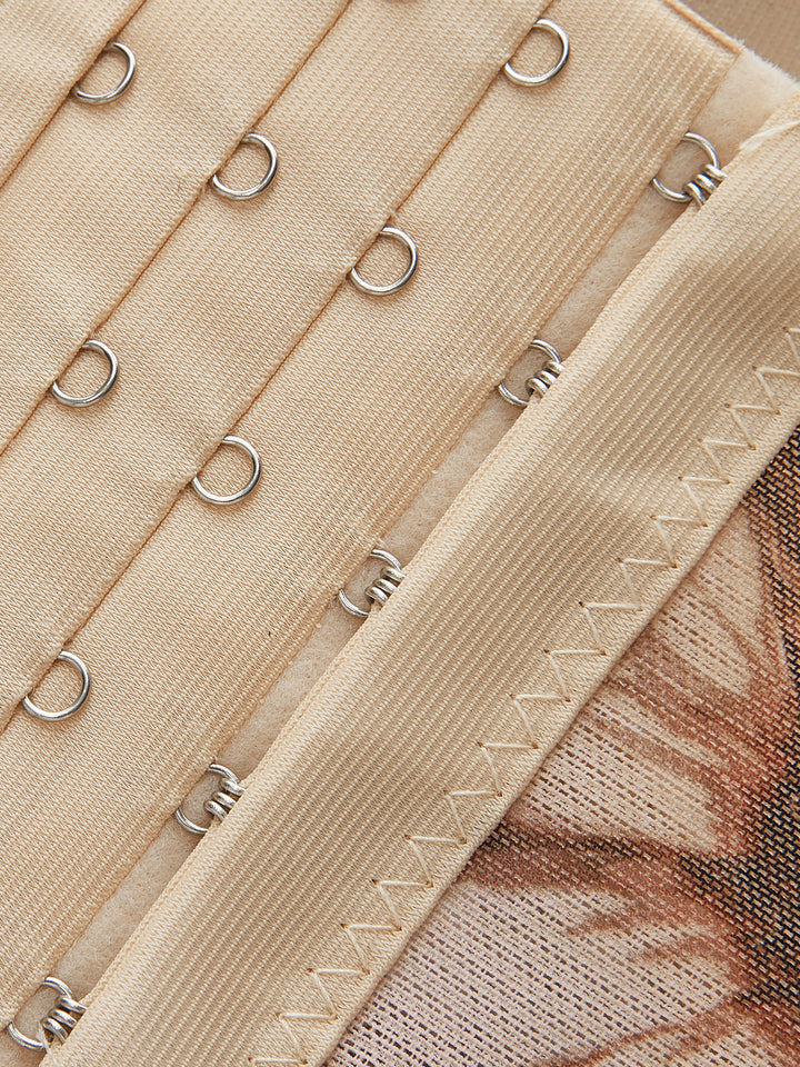 Атрактивен корсет с флорален мотив и сърцевидна яка