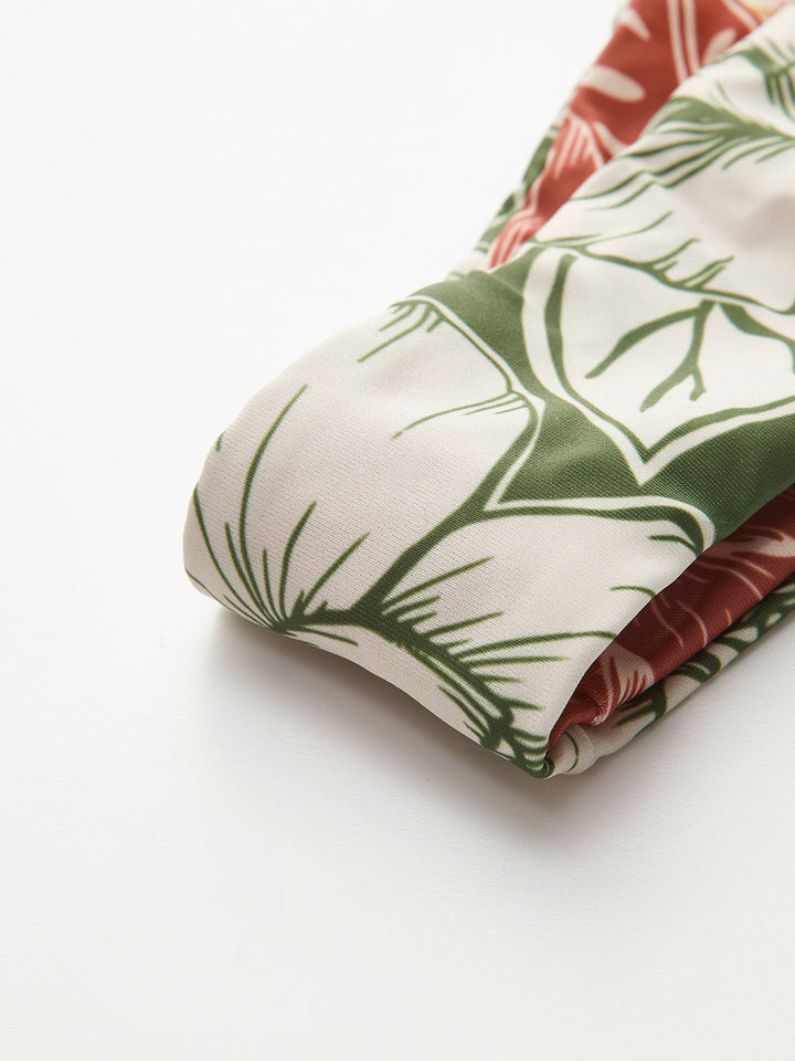 Şirin Çiçek Desenli Bikini Takımı ile Sevimli Bağlamalı Etek