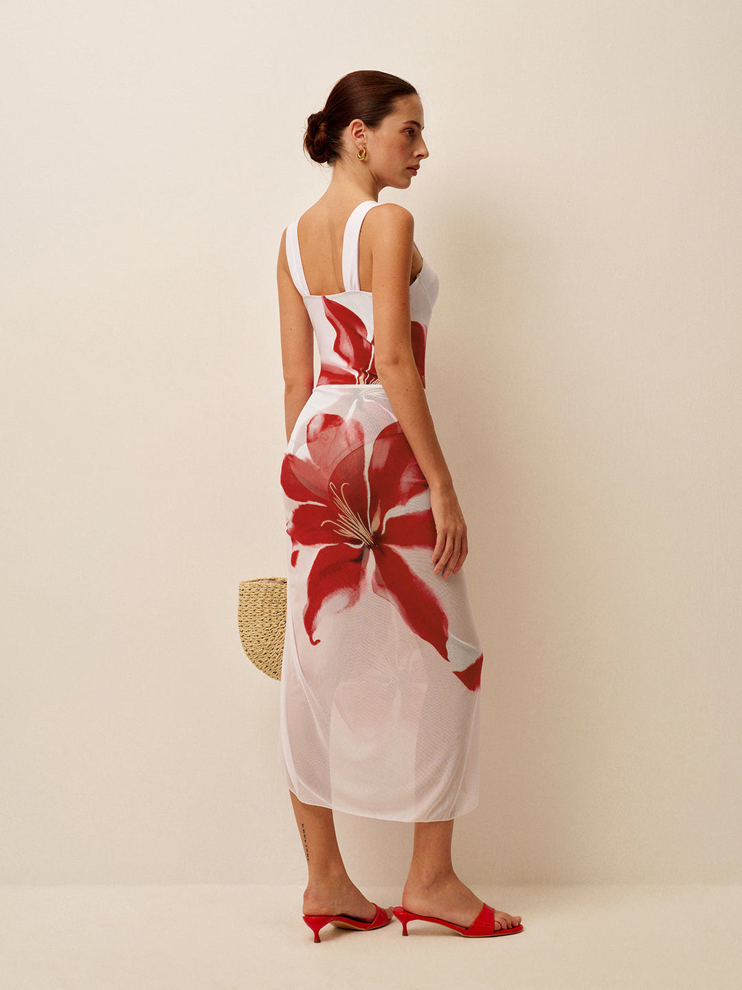 Şık Drapeli Üst ile Zarif Korse Tarzı Tek Parça