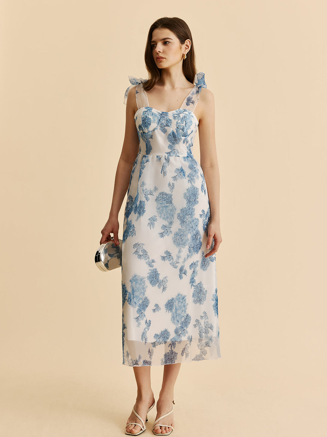 Çekici Çiçekli Kemer Detaylı Elbise