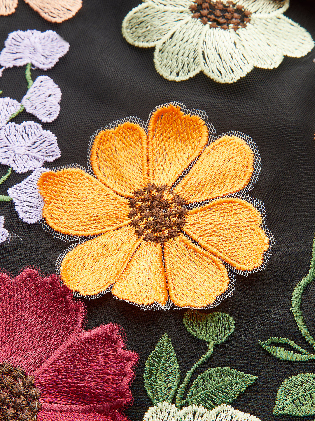 Canlı Çiçek Desenli Nakışlı Dantel Elbise